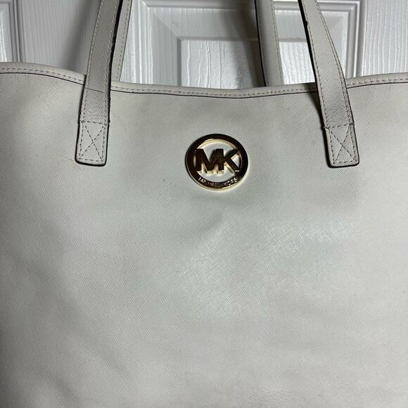 Michael Kors Jet Set Travel Tote Optic White Saffiano leather gold tone logo - Picture 3 of 15